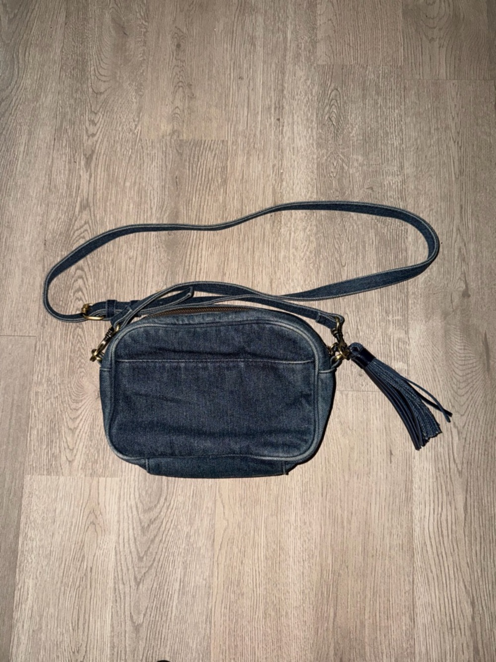 Patricia Nash Josie Crossbody Bag - Picture 2 of 4